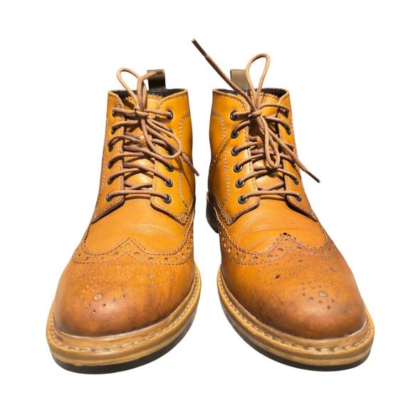 Clarks Tan Leather Wingtip Brogue Ankle Boots - size 9 main image 7